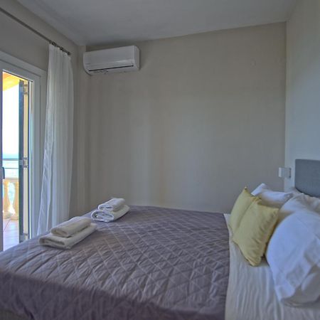 Beachfront Villa Seasun By Posarellivillas Agios Spyridon  외부 사진