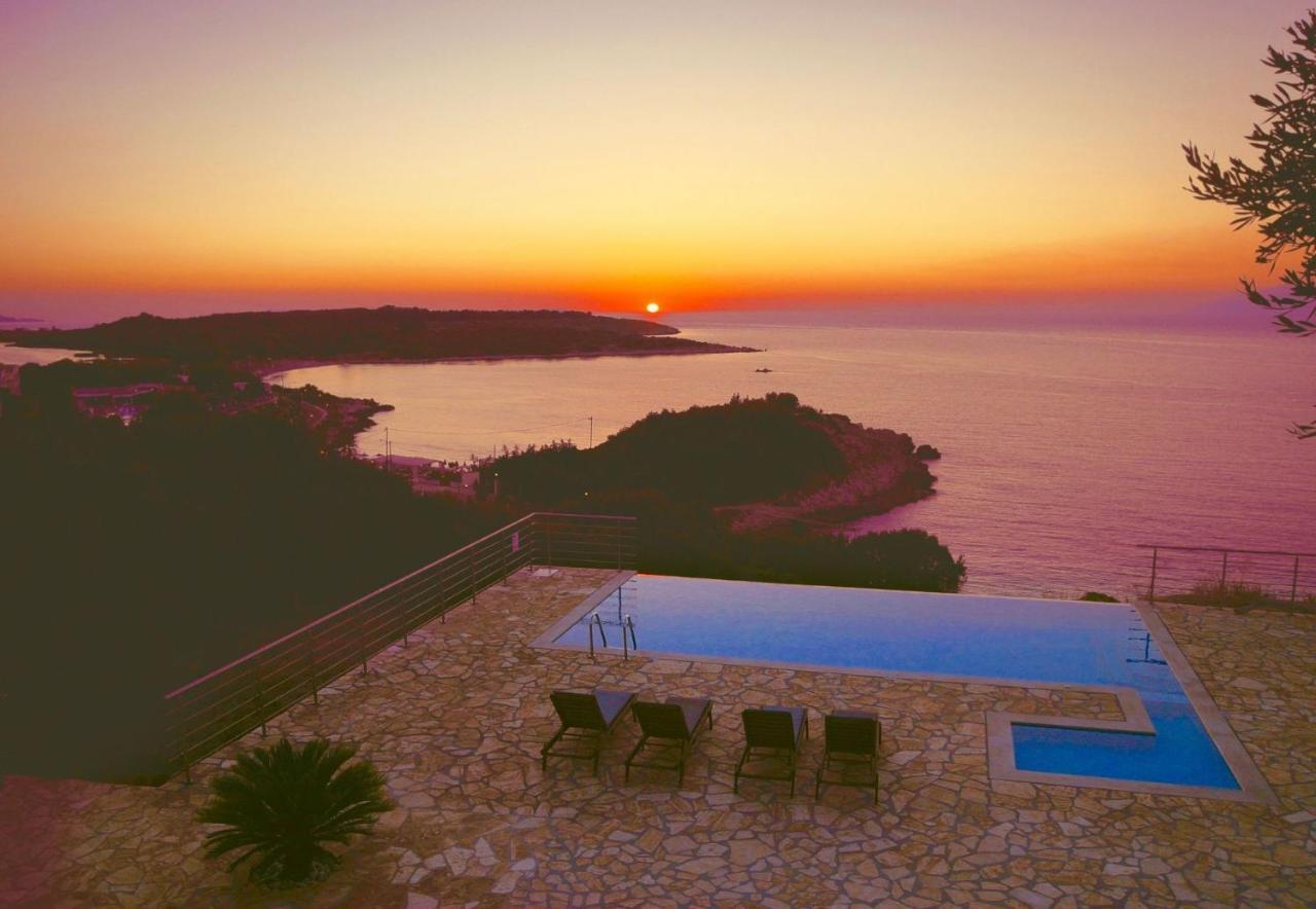 Beachfront Villa Seasun By Posarellivillas Agios Spyridon  외부 사진