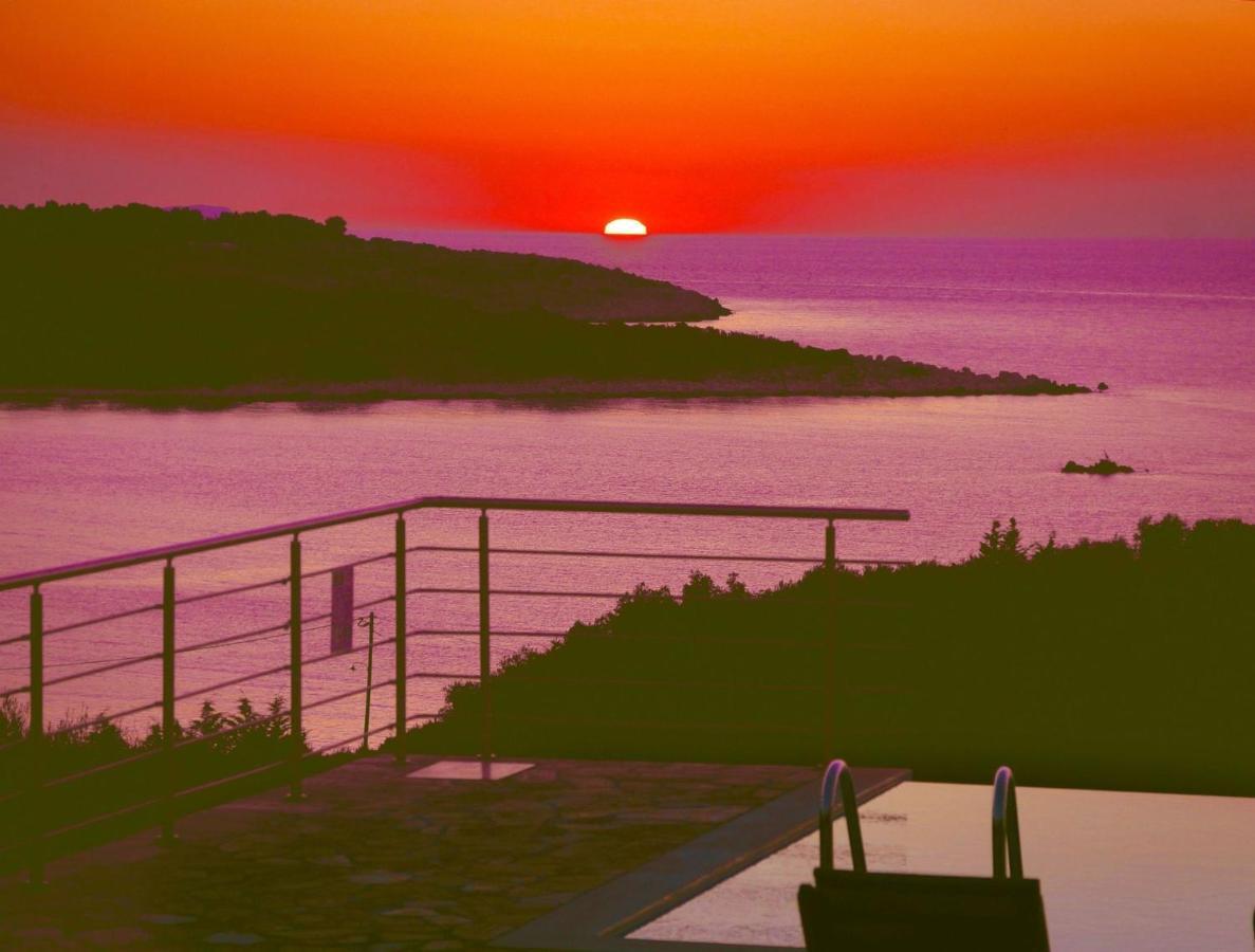 Beachfront Villa Seasun By Posarellivillas Agios Spyridon  외부 사진