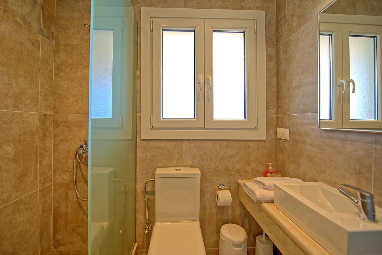 Beachfront Villa Seasun By Posarellivillas Agios Spyridon  외부 사진