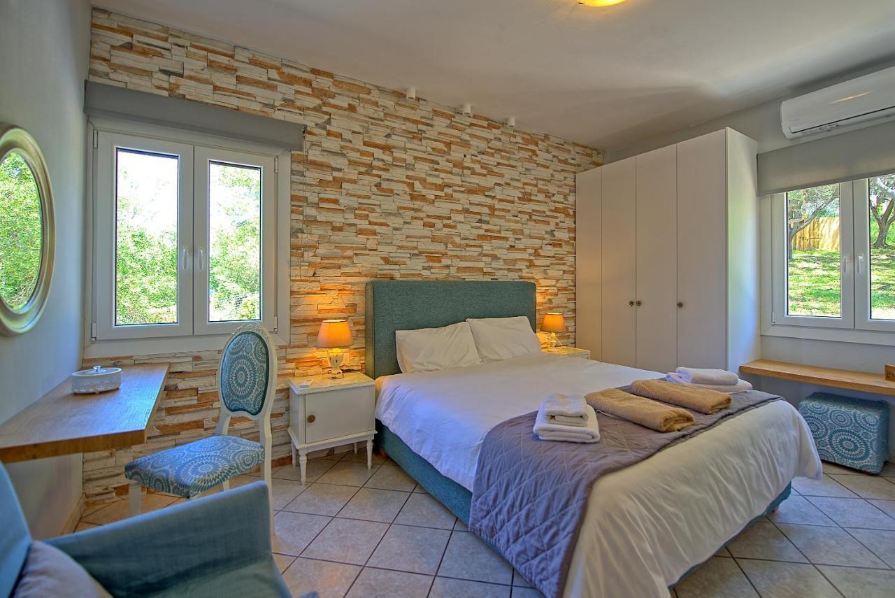 Beachfront Villa Seasun By Posarellivillas Agios Spyridon  외부 사진