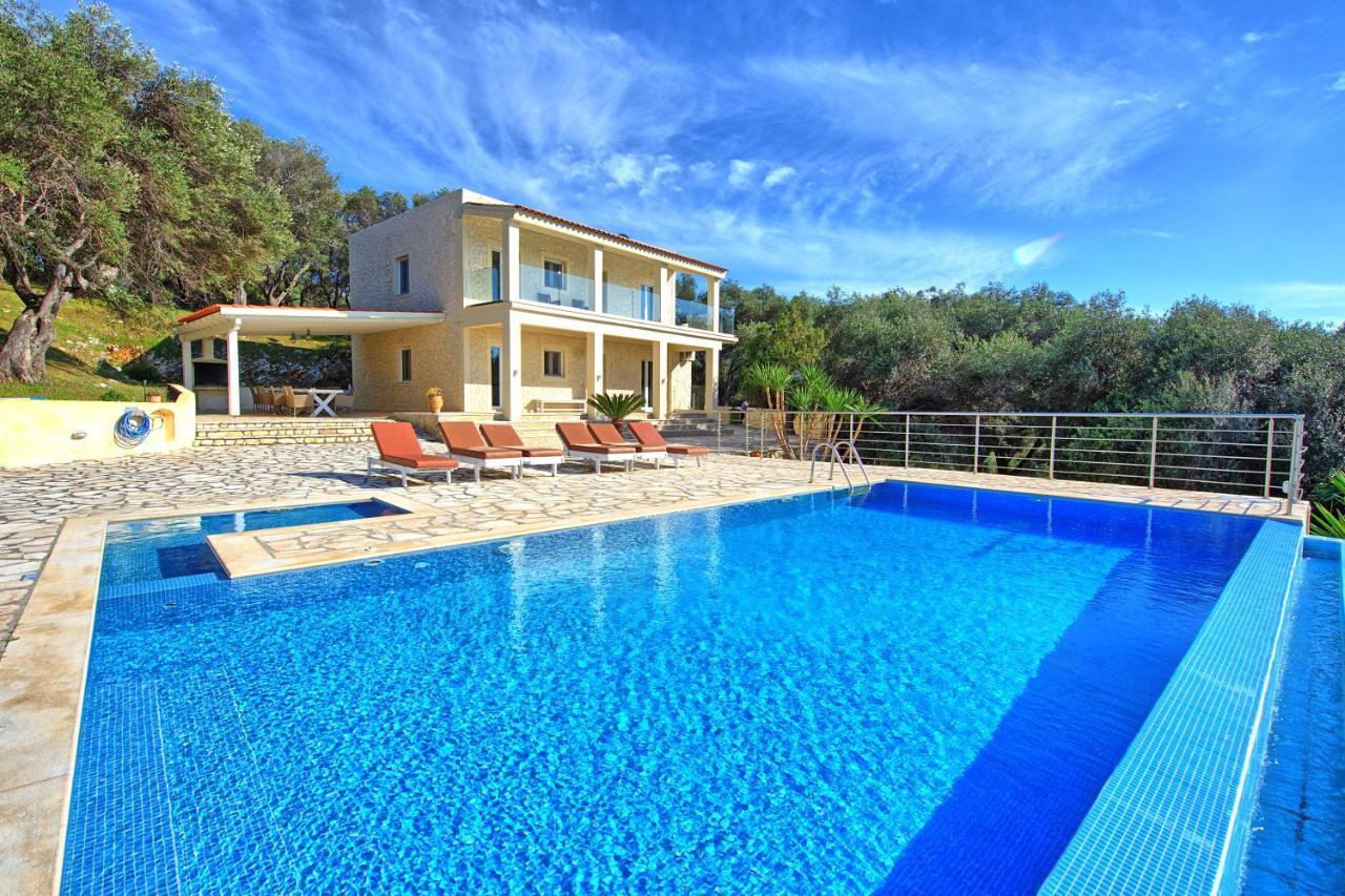 Beachfront Villa Seasun By Posarellivillas Agios Spyridon  외부 사진