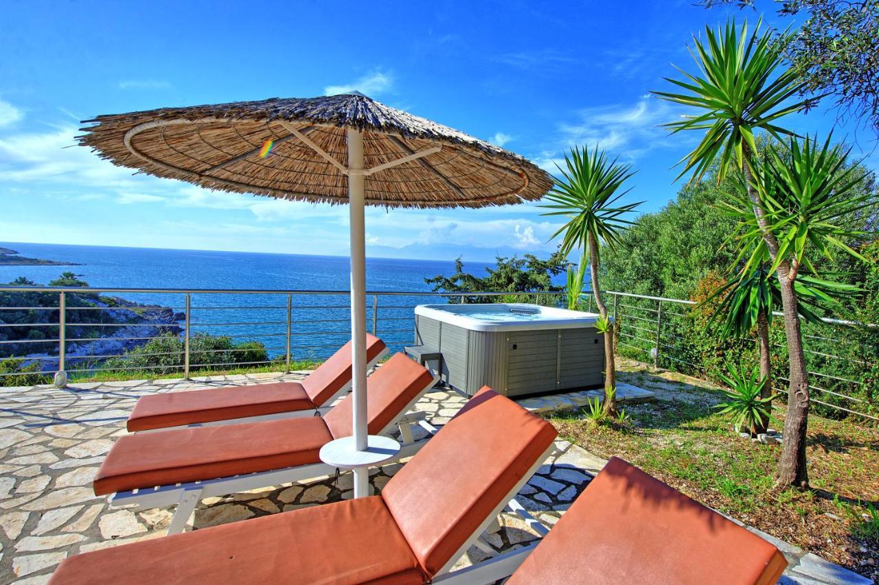 Beachfront Villa Seasun By Posarellivillas Agios Spyridon  외부 사진