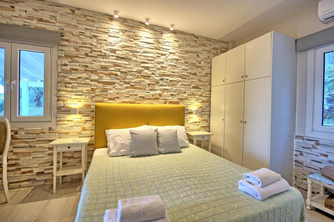 Beachfront Villa Seasun By Posarellivillas Agios Spyridon  외부 사진