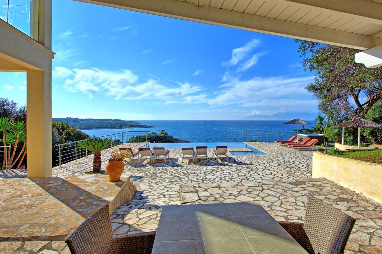 Beachfront Villa Seasun By Posarellivillas Agios Spyridon  외부 사진