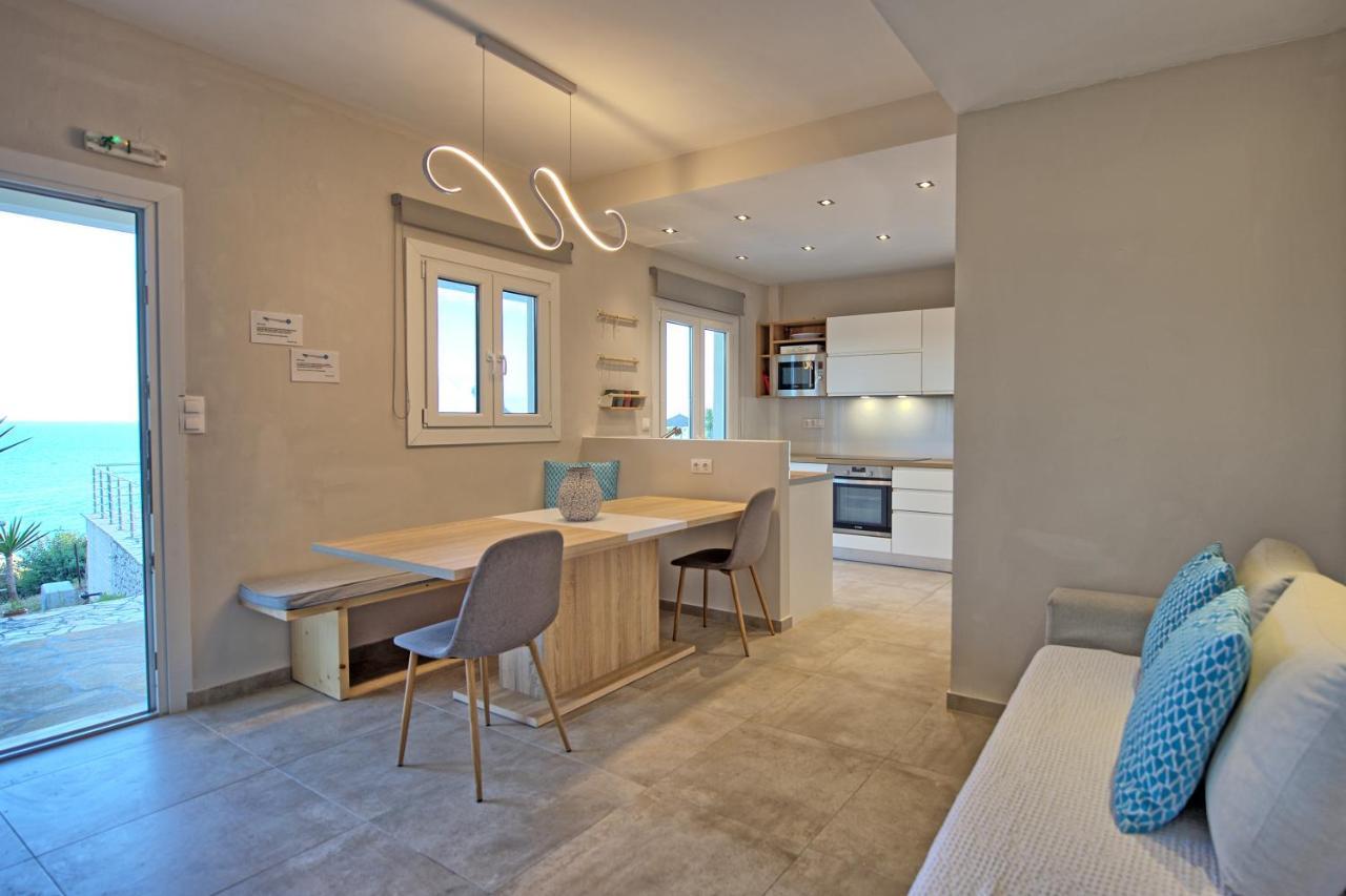 Beachfront Villa Seasun By Posarellivillas Agios Spyridon  외부 사진