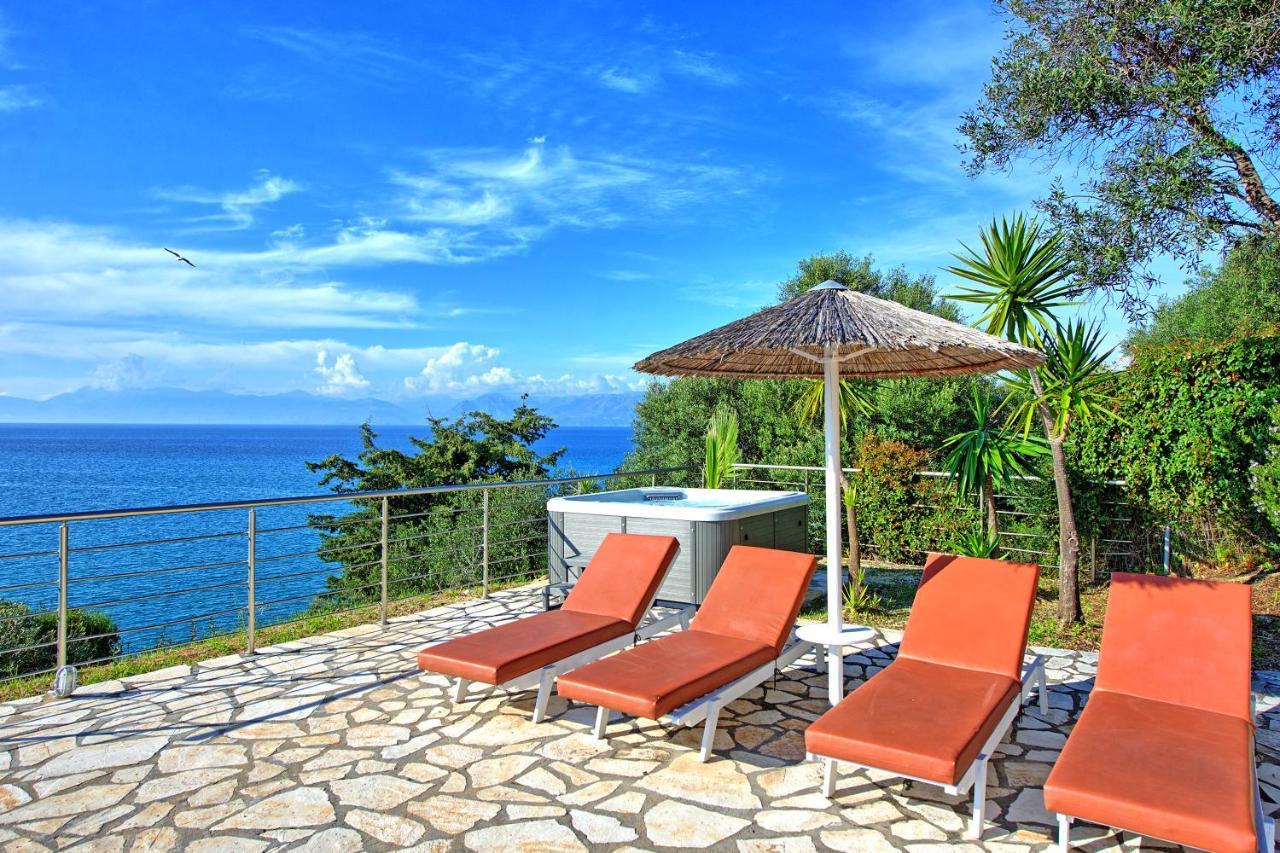 Beachfront Villa Seasun By Posarellivillas Agios Spyridon  외부 사진