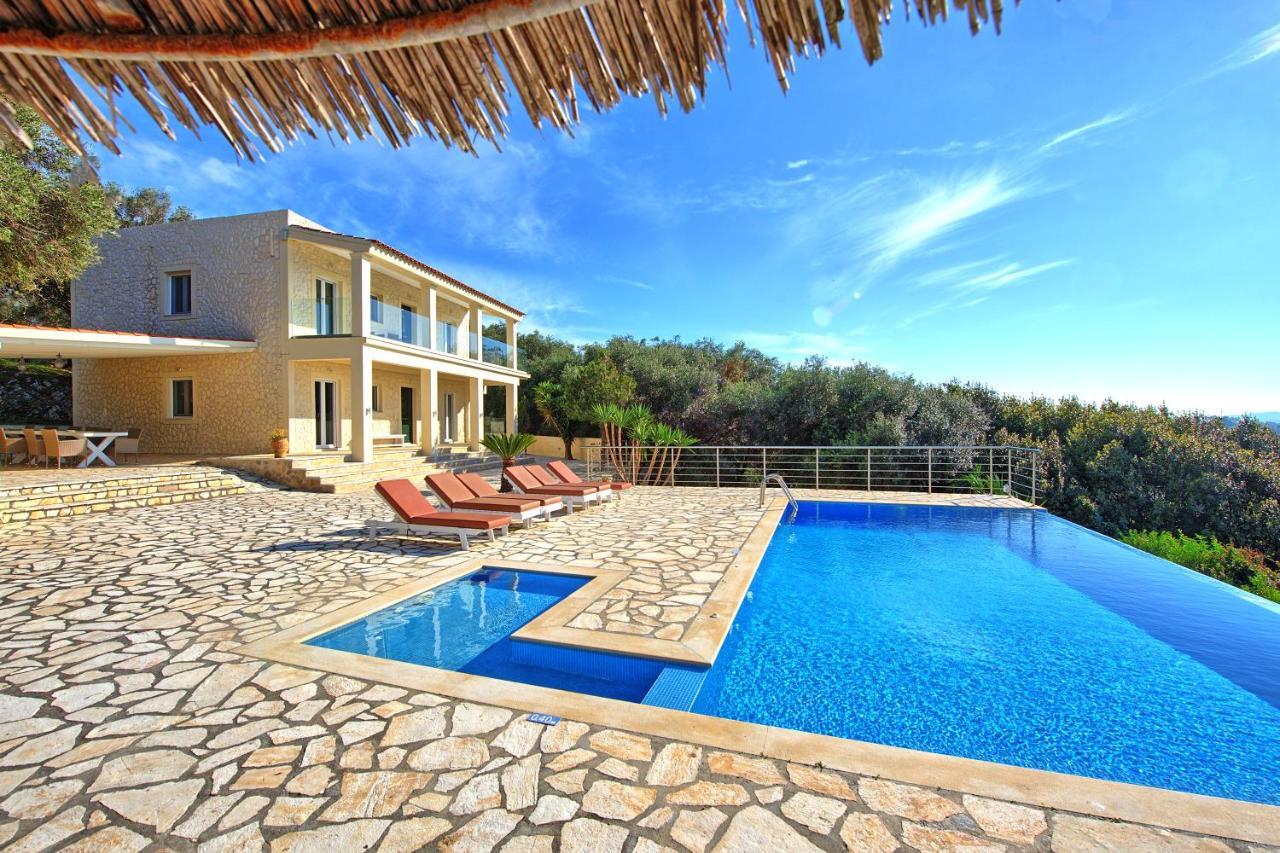 Beachfront Villa Seasun By Posarellivillas Agios Spyridon  외부 사진